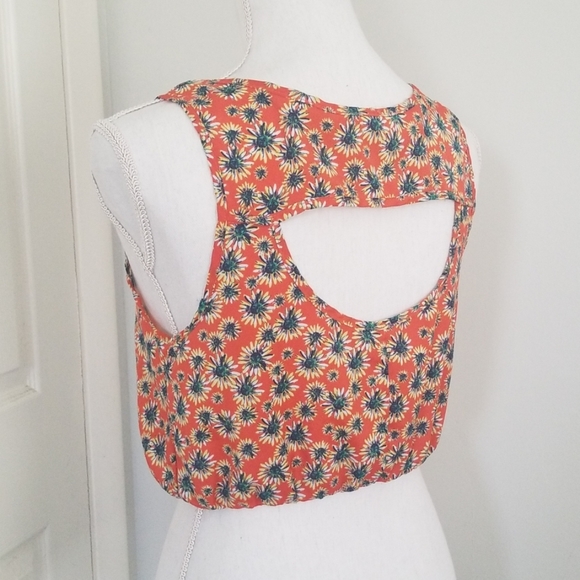 Summer crop top - Picture 2 of 3